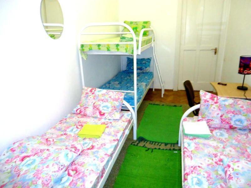 Hostel Kreshatik Киев Стая снимка